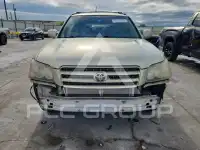 2003 Toyota Highlander photo