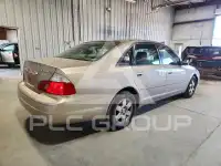 2003 Toyota AVALON photo