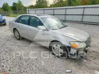 2003 Toyota AVALON photo