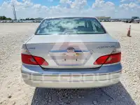2003 Toyota AVALON photo