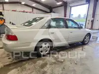 2003 Toyota AVALON photo