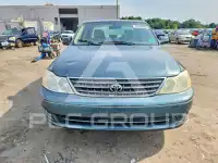 2003 Toyota AVALON photo