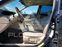 2003 Toyota AVALON photo