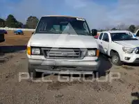 2003 Ford E-250 photo