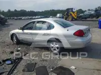 2003 Ford TAURUS photo