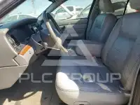 2003 Ford CROWN фото