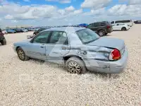 2003 Ford CROWN фото