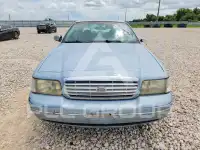 2003 Ford CROWN фото