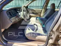 2003 Ford CROWN photo