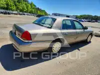 2003 Ford CROWN photo