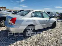 2003 Hyundai Elantra photo