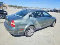 2003 Volkswagen Passat photo