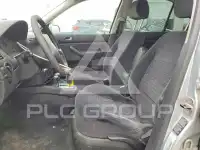 2003 Volkswagen Jetta photo