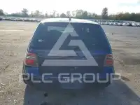 2003 Volkswagen GOLF photo