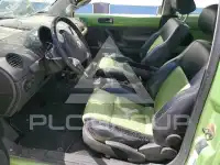 2003 Volkswagen BEETLE photo