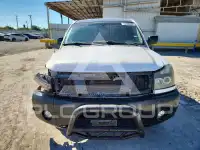 2004 Nissan TITAN фото