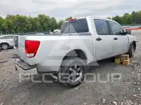 2004 Nissan TITAN фото