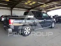 2004 Nissan TITAN фото