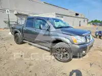 2004 Nissan TITAN фото