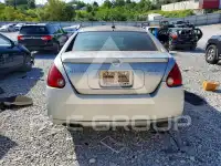 2004 Nissan MAXIMA photo