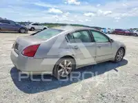2004 Nissan MAXIMA photo
