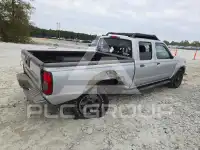 2004 Nissan FRONTIER фото
