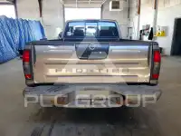 2004 Nissan FRONTIER фото