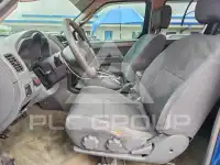 2004 Nissan FRONTIER photo