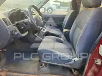 2004 Nissan FRONTIER фото