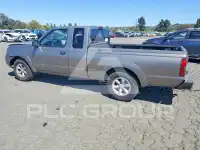 2004 Nissan FRONTIER photo