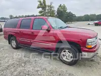 2004 Chevrolet Suburan photo