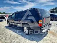 2004 Chevrolet Suburan фото