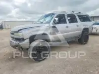 2004 Chevrolet Suburan photo