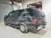 2004 Chevrolet Suburan photo