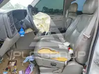 2004 Chevrolet Suburan фото