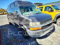 2004 Chevrolet Express photo