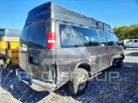 2004 Chevrolet Express photo
