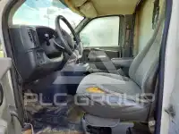 2004 Chevrolet Express photo