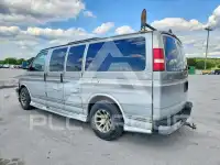 2004 Chevrolet Express photo