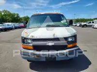 2004 Chevrolet Express photo