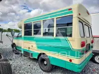 2004 Chevrolet Express photo