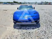 2004 Chevrolet Corvette photo