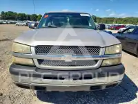 2004 Chevrolet Silverado photo
