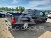 2004 Chevrolet Silverado photo