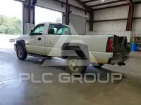 2004 Chevrolet Silverado photo