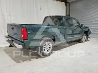2004 Chevrolet Silverado photo
