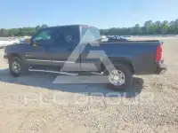 2004 Chevrolet Silverado photo