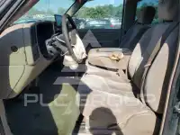 2004 Chevrolet Silverado photo