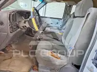 2004 Chevrolet Silverado photo