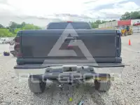 2004 Chevrolet Silverado фото